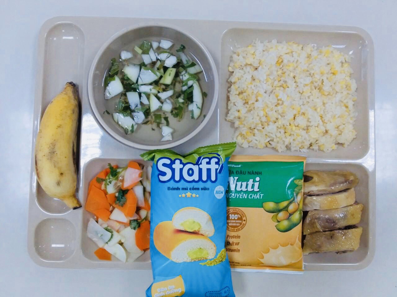 Suất ăn công nghiệp (Việt Nam)